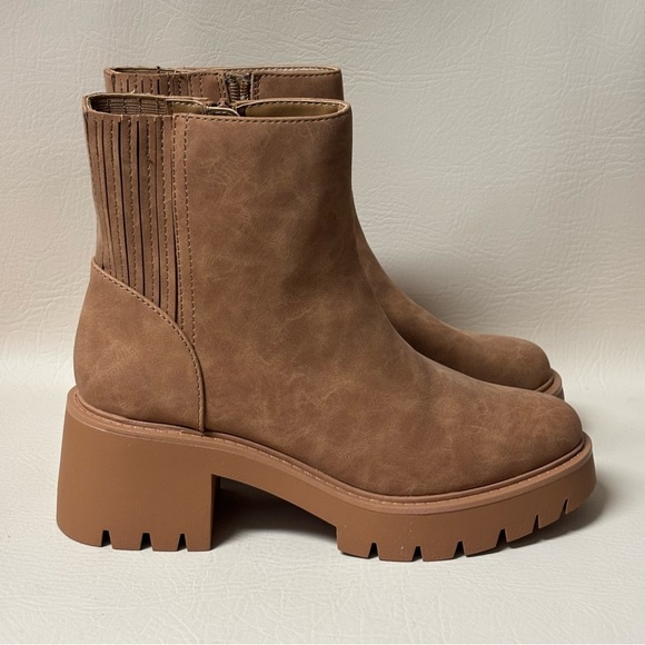 a.n.a Women’s Marie Block Heel Booties Size 8 - Picture 6 of 9